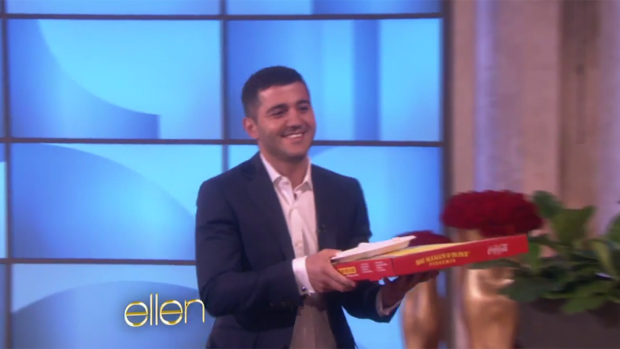 O entregador de pizzas Edgar durante participação no programa 'Ellen DeGeneres Show', nesta segunda-feira