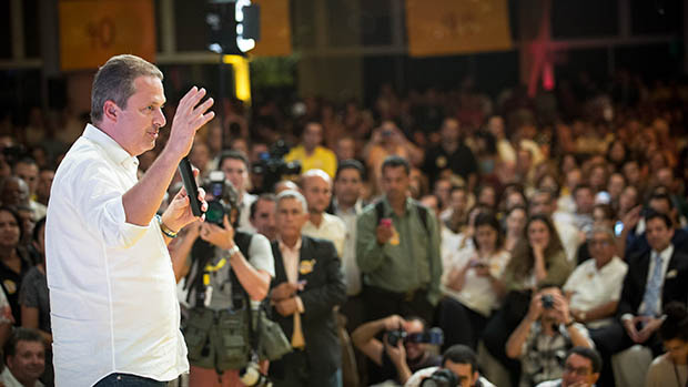Eduardo Campos participa do evento Encontro dos Amigos de Paulo Câmara, candidato ao governo de Pernambuco