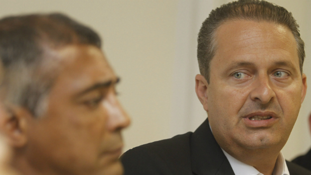 Eduardo Campos participa da primeira reunião do PSB-RJ sob o comando de Romário