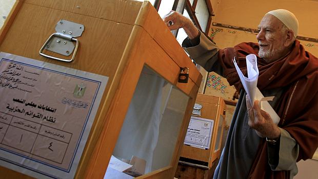 Egito: processo eleitoral que teve início nesta segunda vai levar meses