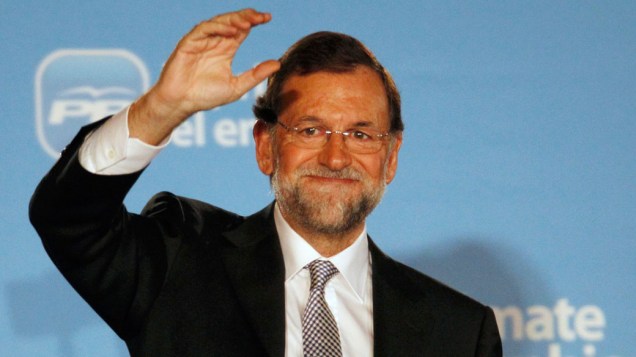 Mariano Rajoy, do Partido Popular, comemora a vitória nas eleições de primeiro-ministro, na Espanha - 20/11/2011