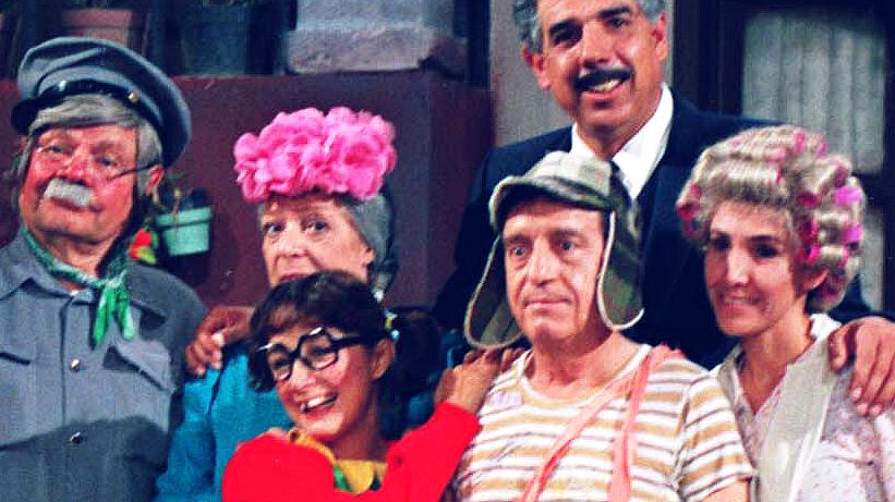 Raul Chato Padilla, Angelines Fernández Abad, Rubén Aguirre Fuentes, Maria Antonieta De Las Nieves, Roberto Gómez Bolaños e Florinda Meza García, integrantes do elenco do seriado Chaves, do SBT