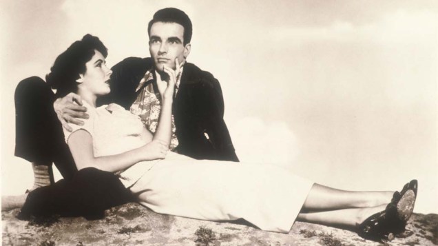 A atriz e o ator Montgomery Clift no filme Um Lugar ao Sol, de 1951