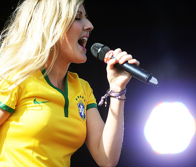 Show da cantora Ellie Goulding no segundo dia do Festival Lollapalooza 2014 no Autódromo de Interlagos, em São Paulo Show da cantora Ellie Goulding no segundo dia do Festival Lollapalooza 2014 no Autódromo de Interlagos, em São Paulo