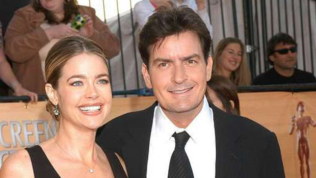 Em 2005, Charlie Sheen e a ex-mulher Denise Richards, com a qual teve um tumultuado divórcio (620)