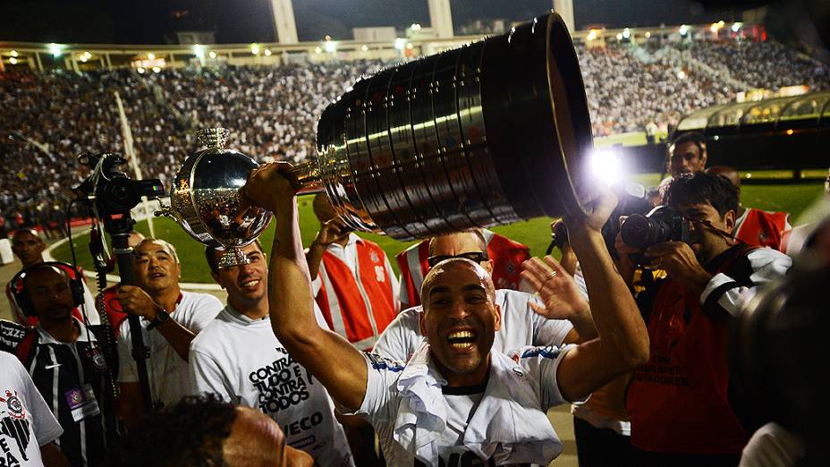 Emerson Sheik destaque da partida da final da Libertadores entre Corinthians e Boca Juniors