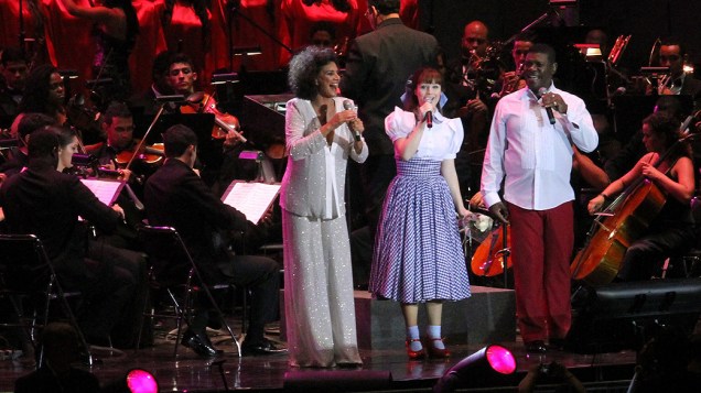 Show de Emílio Santiago, Malu Rodrigues e Simone, na inauguração da 17ª edição da Árvore de Natal da Lagoa Rodrigo de Freitas em 2010