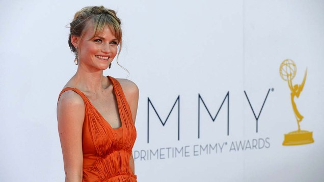 A atriz Lindsay Pulsipher durante o Emmy Awards 2012