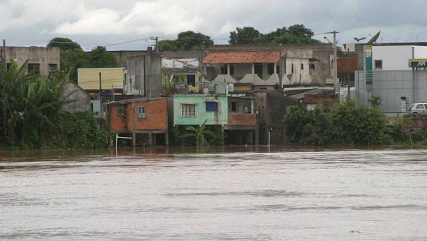Rio Paraíba do Sul, em Campos dos Goytacazes. Nível pode chegar a 1,8% da capacidade em novembro deste ano