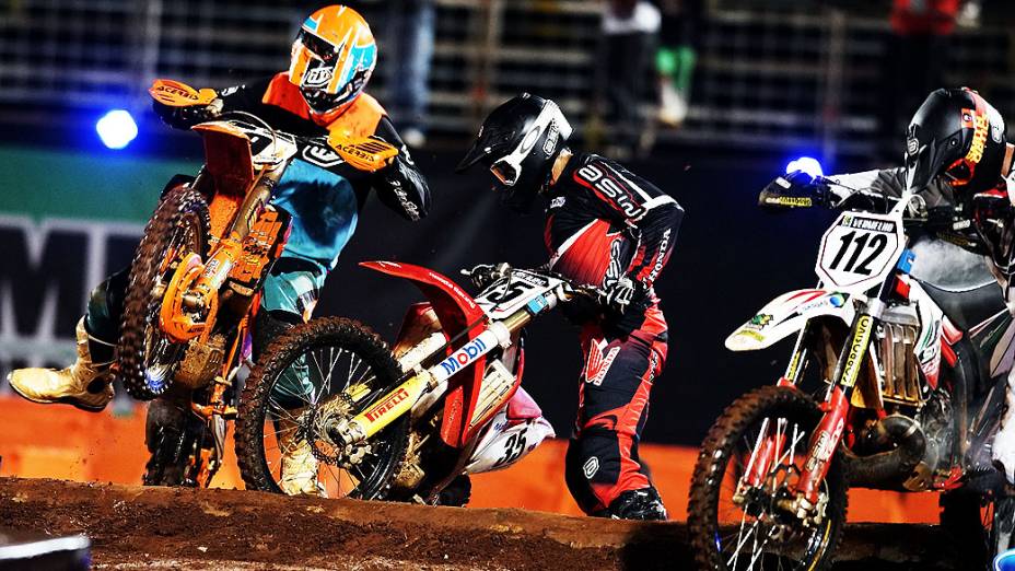 Taddy Blazusiak e Laia Sanz venceram no Enduro X em Foz do Iguaçu