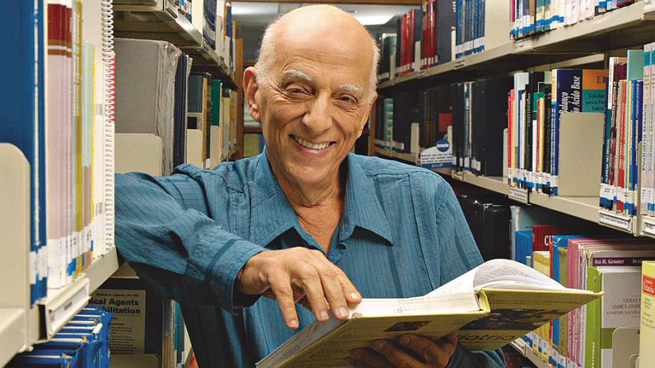 Morre o escritor mineiro Rubem Alves,