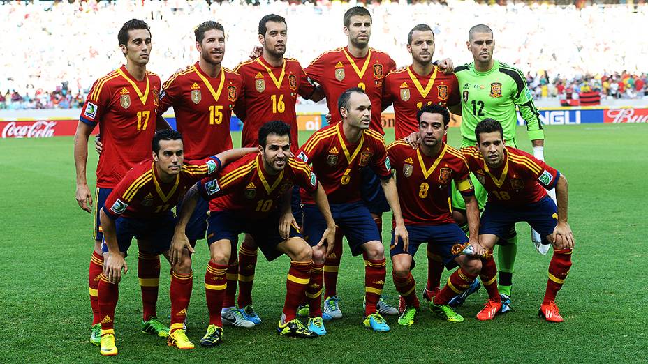 Jogadores da Espanha posam para a foto,antes do jogo contra a Nigéria, pela Copa das Confederações, em Fortaleza