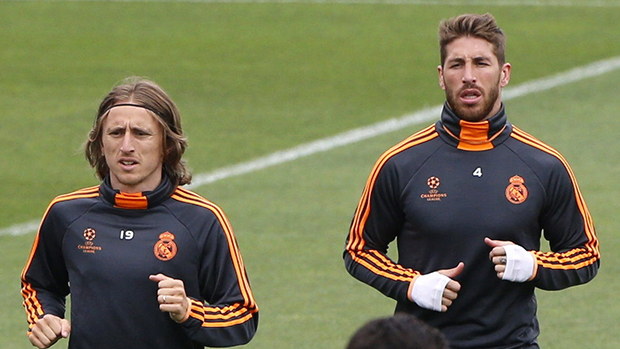 Os jogadores Luka Modric e Sergio Ramos durante treino