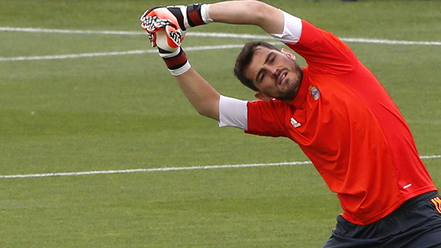 O goleiro do Real Madrid, Iker Casillas, durante treino na Espanha