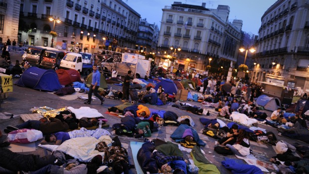 Eleições: espanhois permanecem mobilizados e acampados em praças de todo o país