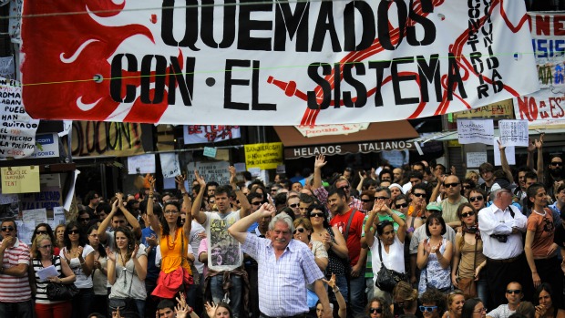Eleições na Espanha: manifestantes se concentram na Porta do Sol de Madri, epicentro dos protestos
