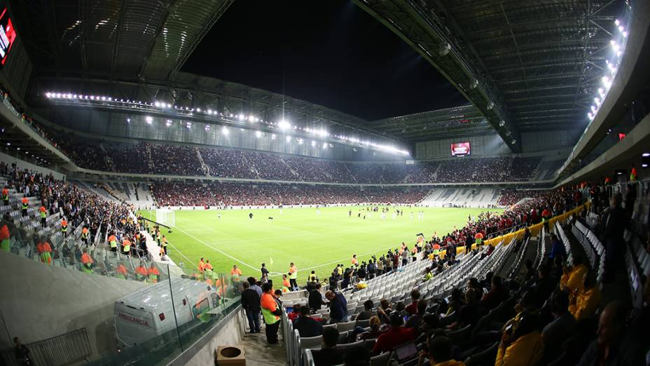 Visão geral da Arena da Baixada, durante o jogo teste entre o Atlético Paranaense e Corinthians