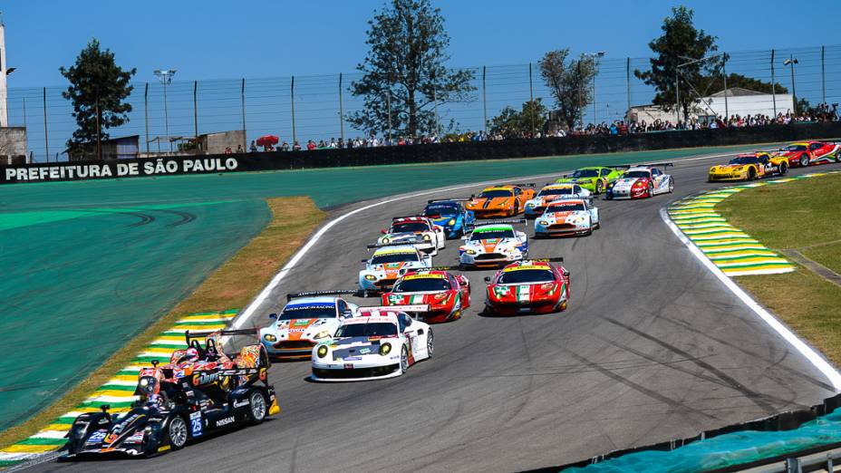 Carros de Le Mans competem nas 6h de São Paulo no autódromo de Interlagos