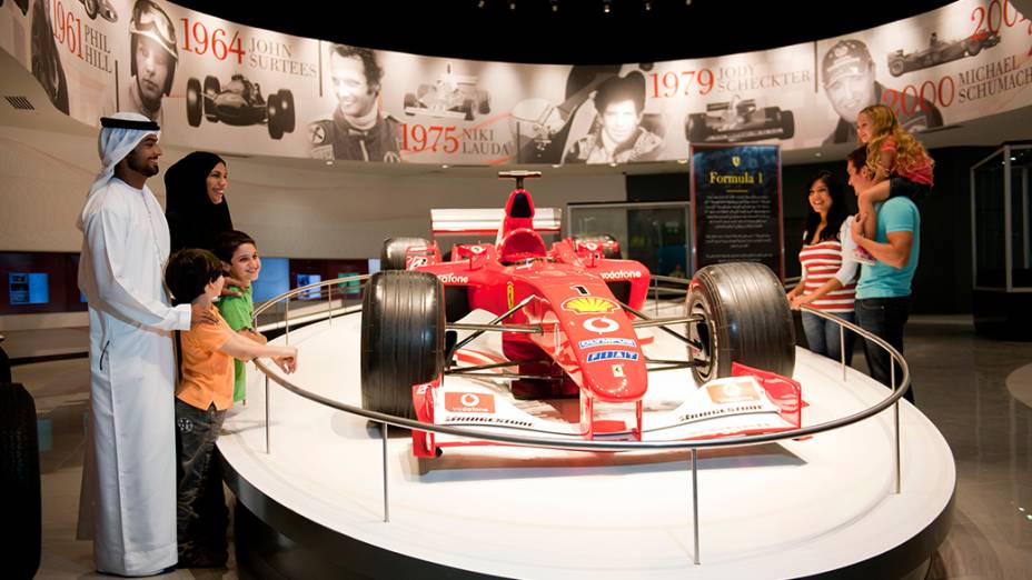 Parque Ferrari World em Abu Dhabi, nos Emirados Árabes