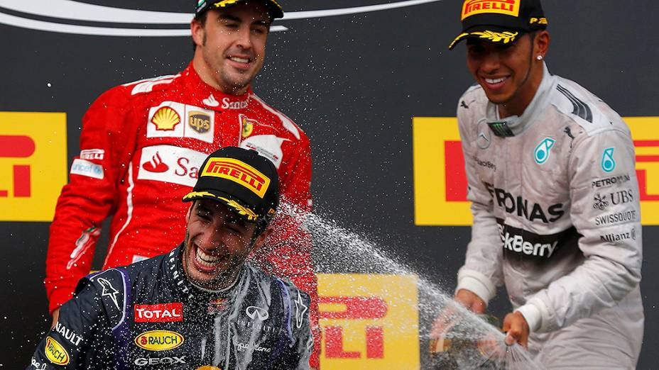 Daniel Ricciardo, Fernando Alonso e Lewis Hamilton formaram o pódio no Grande Prêmio da Hungria