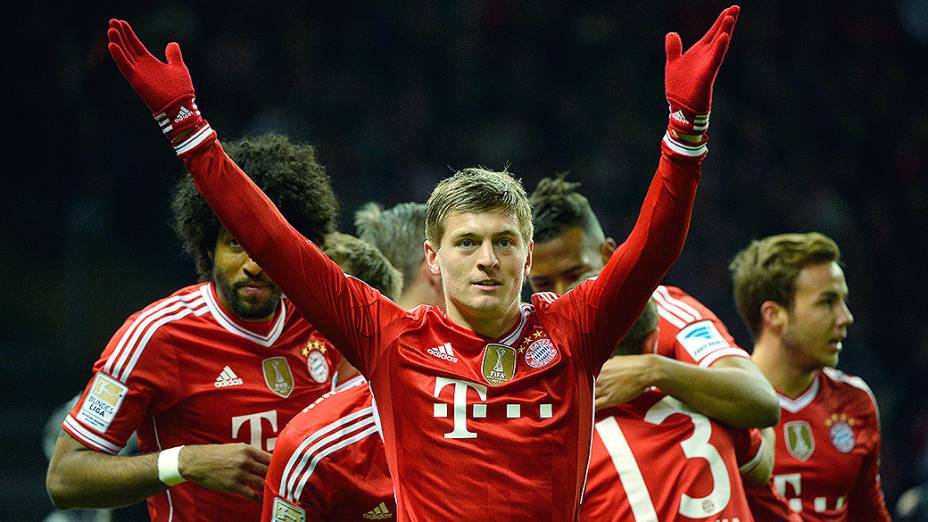 Toni Kroos fez o primeiro do Bayern de Munique nesta terça-feira