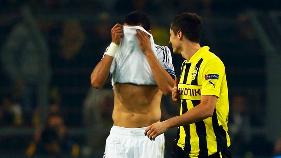 Pepe, do Real, lamenta gol de Lewandowski