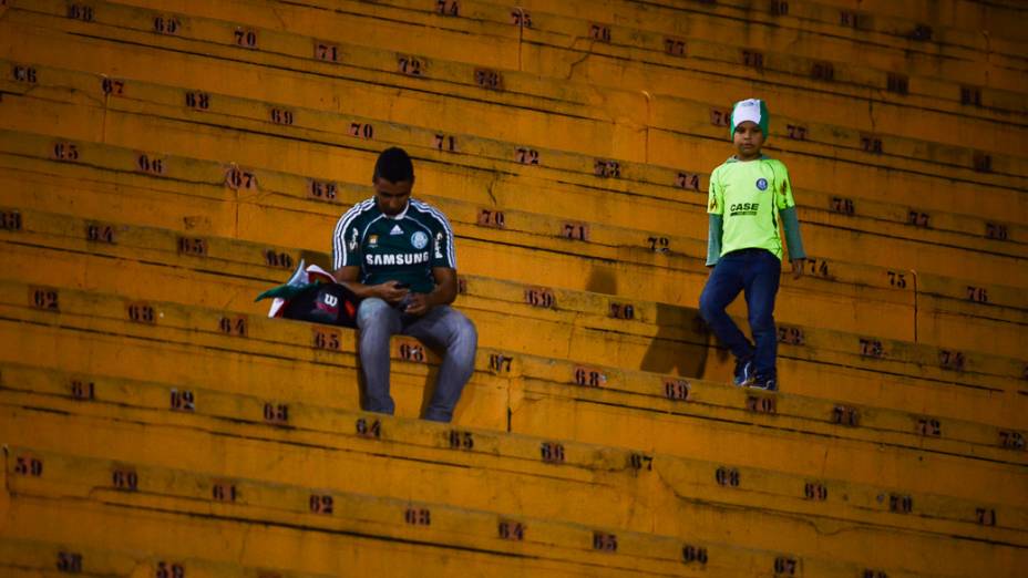 Palmeiras vence o Bragantino no Pacaembu em São Paulo por 2x1 nesta sexta-feira (2)