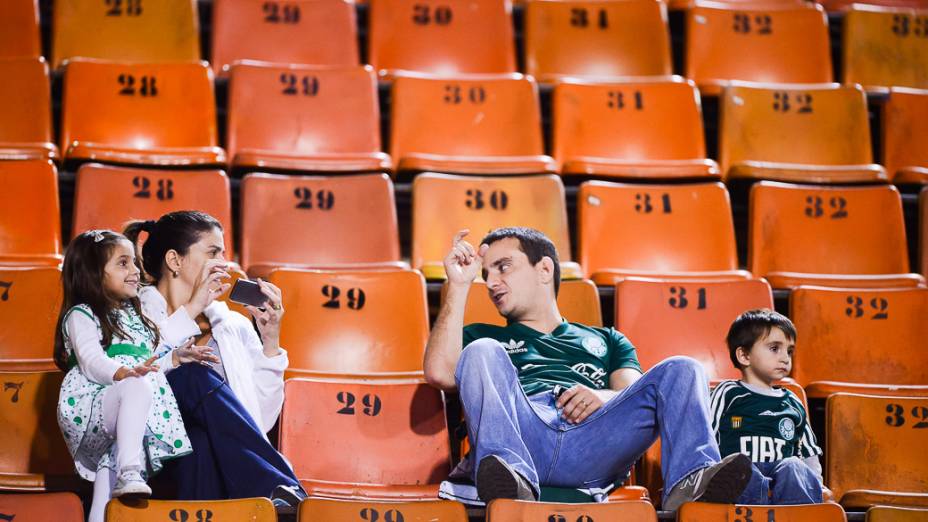 Palmeiras vence o Bragantino no Pacaembu em São Paulo por 2x1 nesta sexta-feira (2)