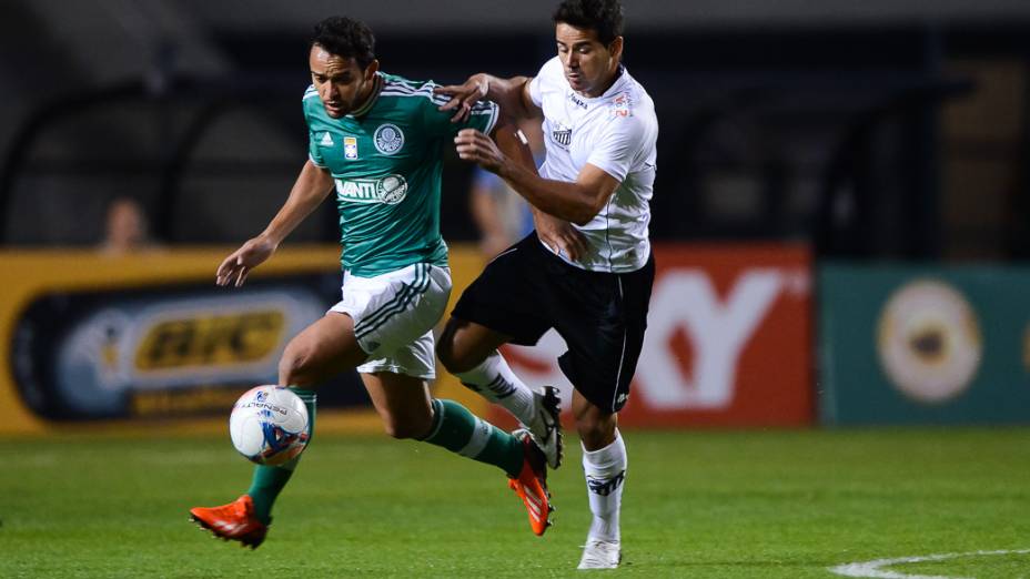 Palmeiras vence o Bragantino no Pacaembu em São Paulo por 2x1 nesta sexta-feira (2)