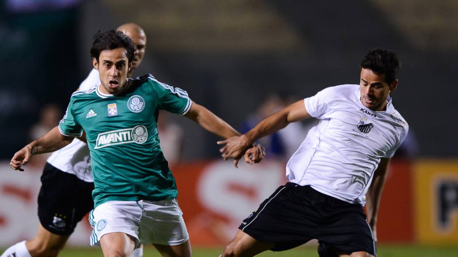 Palmeiras vence o Bragantino no Pacaembu em São Paulo por 2x1 nesta sexta-feira (2)