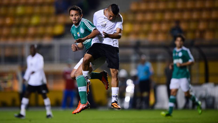 Palmeiras vence o Bragantino no Pacaembu em São Paulo por 2x1 nesta sexta-feira (2)