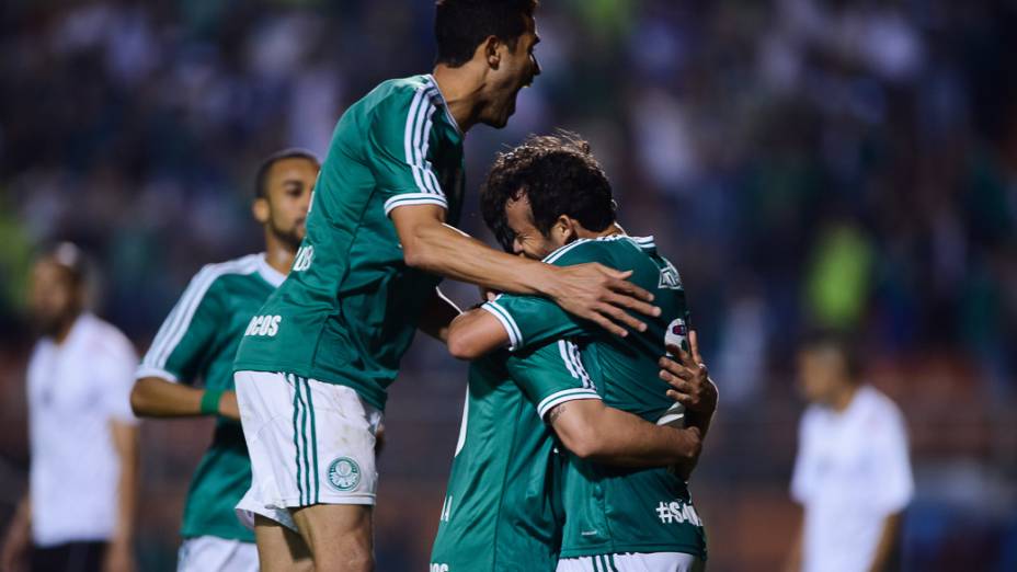 Palmeiras vence o Bragantino no Pacaembu em São Paulo por 2x1 nesta sexta-feira (2)