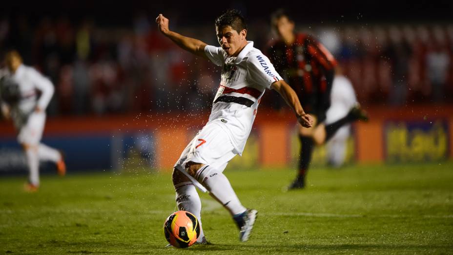 Atacante Osvaldo do São Paulo durante partida contra o Atlético-PR, válida pelo Campeonato Brasileiro - (15/08/2013)