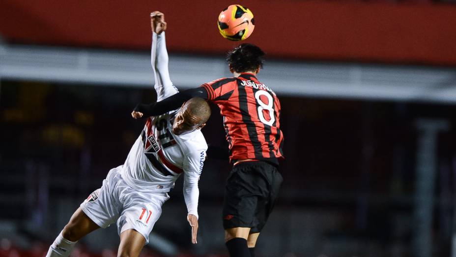 Lance da partida entre São Paulo e Atlético-PR, válida pela 14ª rodada do Campeonato Brasileiro, no estádio do Morumbi - (15/08/2013)