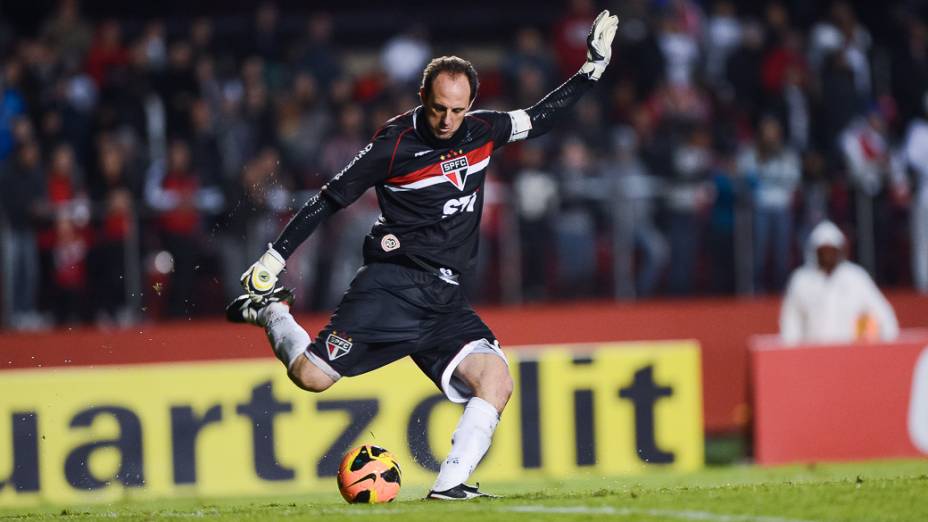 Rogério Ceni durante partida contra o Atlético-PR, válida pelo Campeonato Brasileiro, no estádio do Morumbi - (15/08/2013)