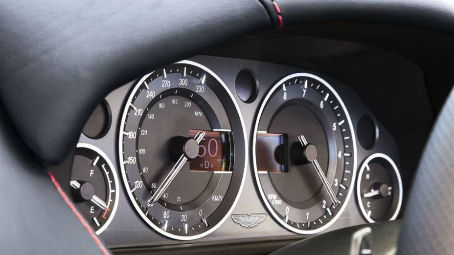 Aston Martin V12 Vantage S Roadster