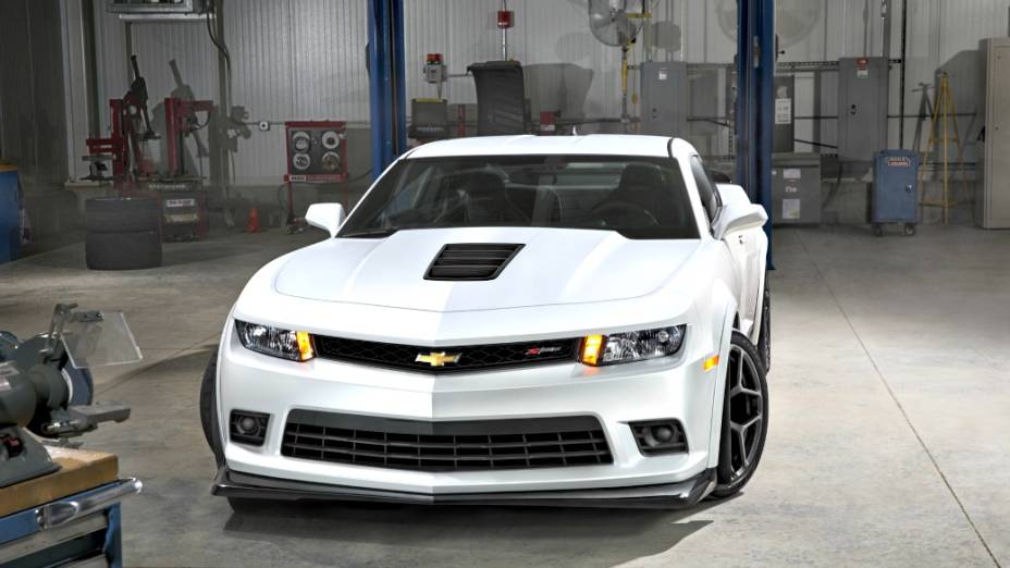 Chevrolet resgata versão Z28, com motor LS7 V8 7.0 litros e 507 cv