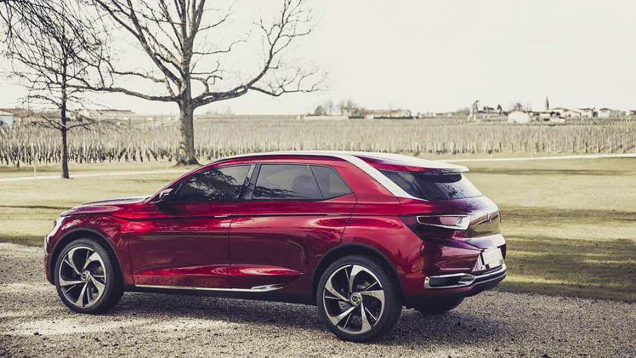 Citroën Wild Rubis: motor 1.6 turbo a gasolina combinado com outro elétrico e 240 cv