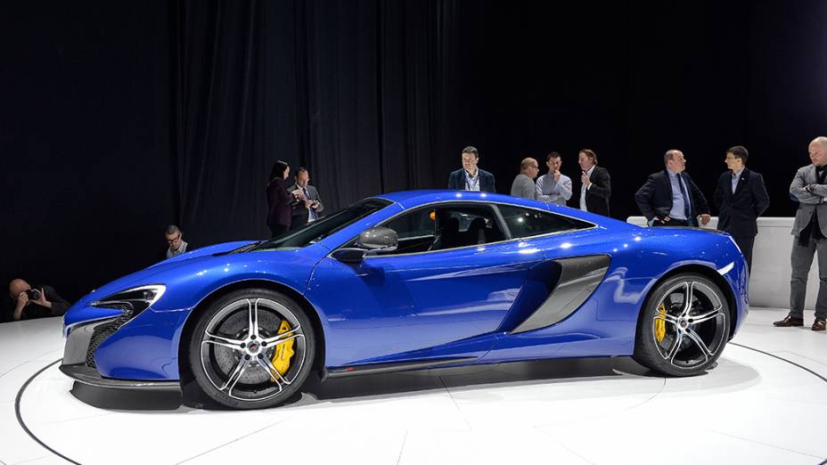 O esportivo McLaren 650s