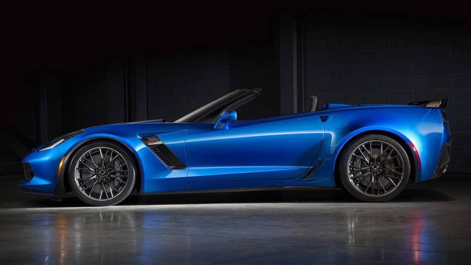 O Corvette Z06 conversível: transmissão manual de sete marchas ou automática de oito