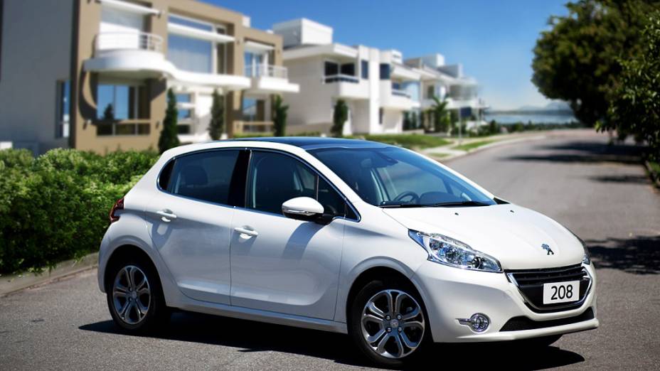 Novo Peugeot 208 estreia por 39.990 reais