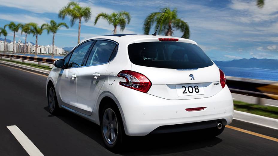 Novo Peugeot 208 estreia por 39.990 reais