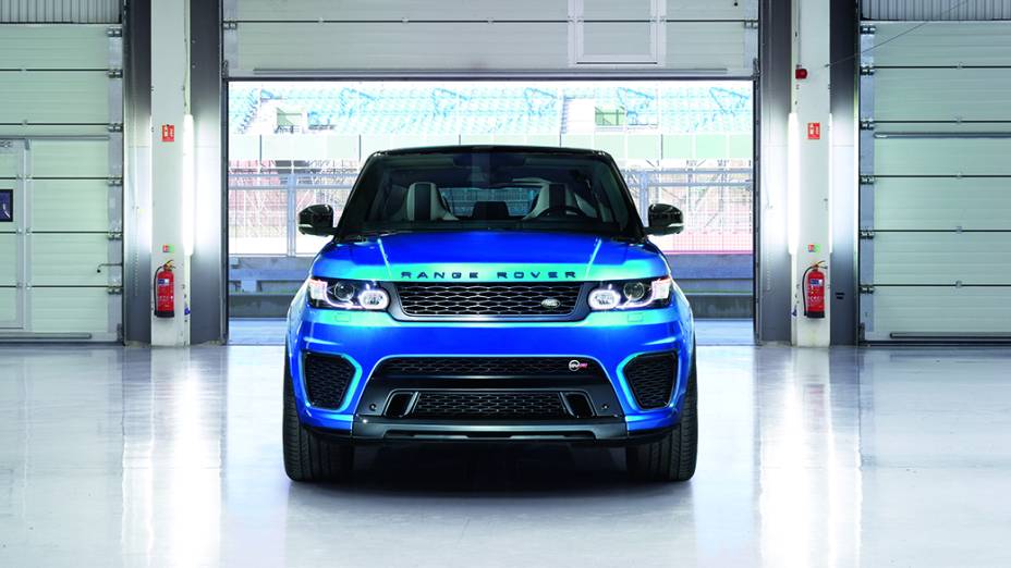 Range Rover Sport SVR acelera de 0 a 100 km/h em 4,5 segundos