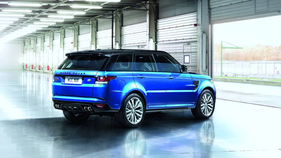 Range Rover Sport SVR acelera de 0 a 100 km/h em 4,5 segundos