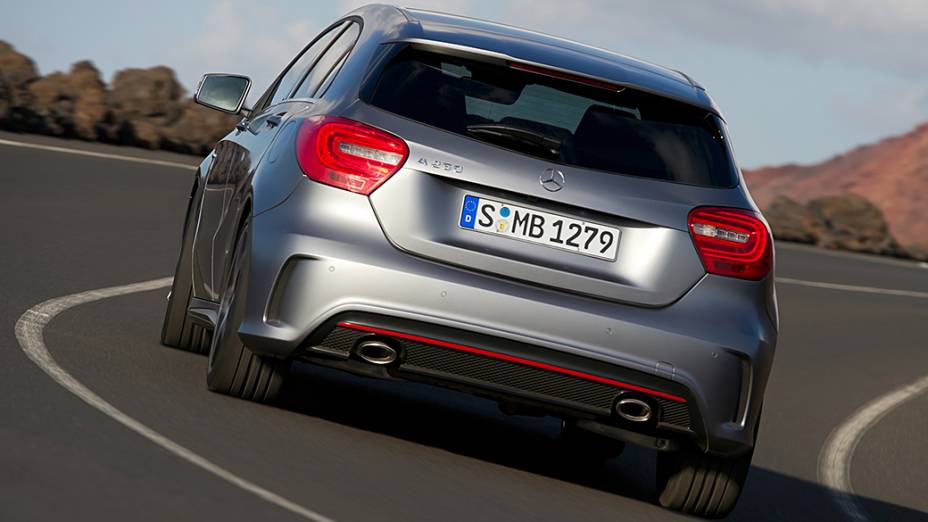 Mercedes A250 Turbo Sport: motor 2.0 turbo movido a gasolina rende 211 cv