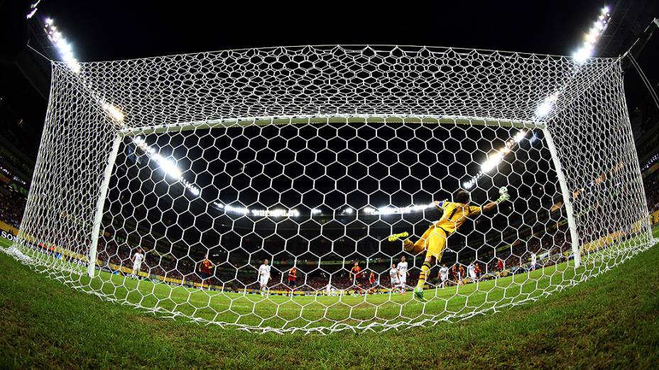 Casillas durante partida da Espanha contra o Uruguai em partida válida pela Copa das Confederações, no Recife