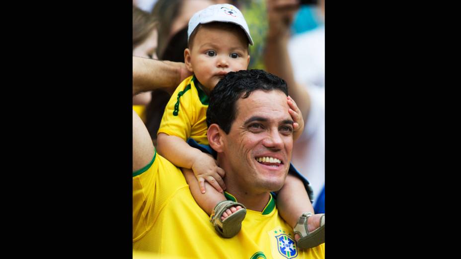 Torcida faz festa na partida de abertura da Copa das Confederações, em Brasília