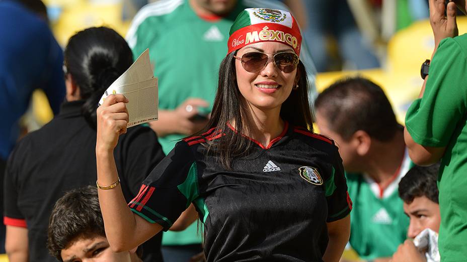 Torcida mexicana durante jogo da Copa das Confederações contra a Itália, no Maracanã