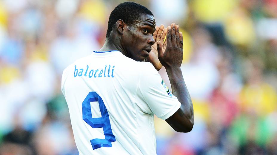 Mario Balotelli durante partida entre Itália e México pela Copa das Confederações, no Maracanã