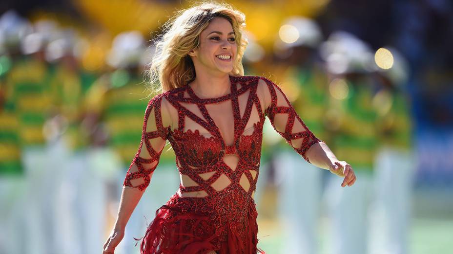 Shakira durante a cerimônia de encerramento da Copa do Mundo no Maracanã, no Rio